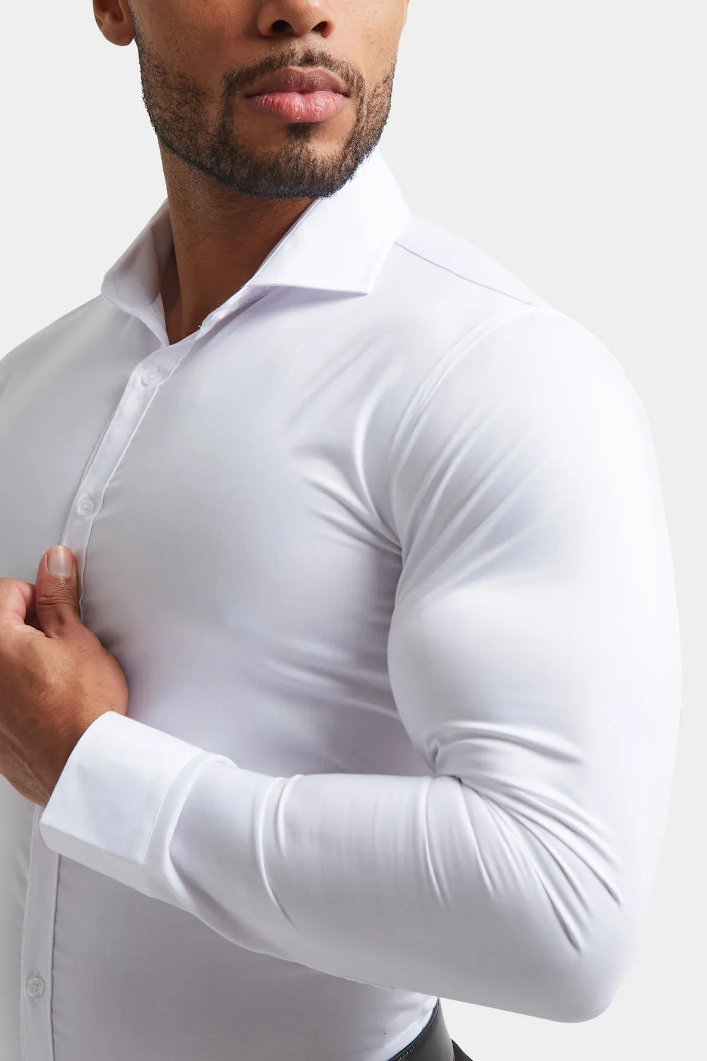 Athletic Fit Cutaway Collar Shirt in White