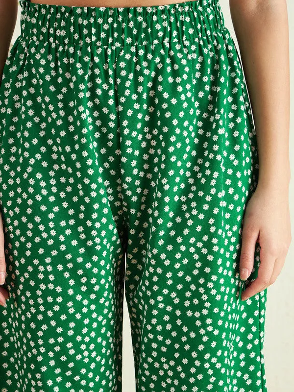 Berrylush Women Green & White Floral Printed High-Rise Elastic Waist Slip-On Pleated Regular Parallel Trousers