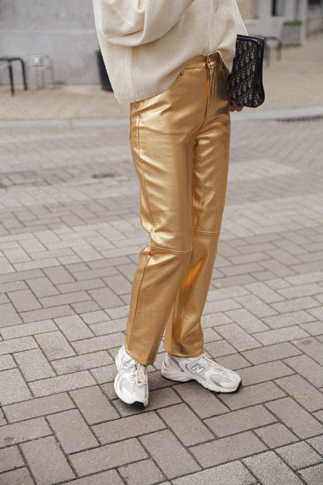 Oona PU trousers gold