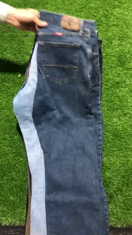 Vintage Relaxed Fit Wrangler Jeans for Men