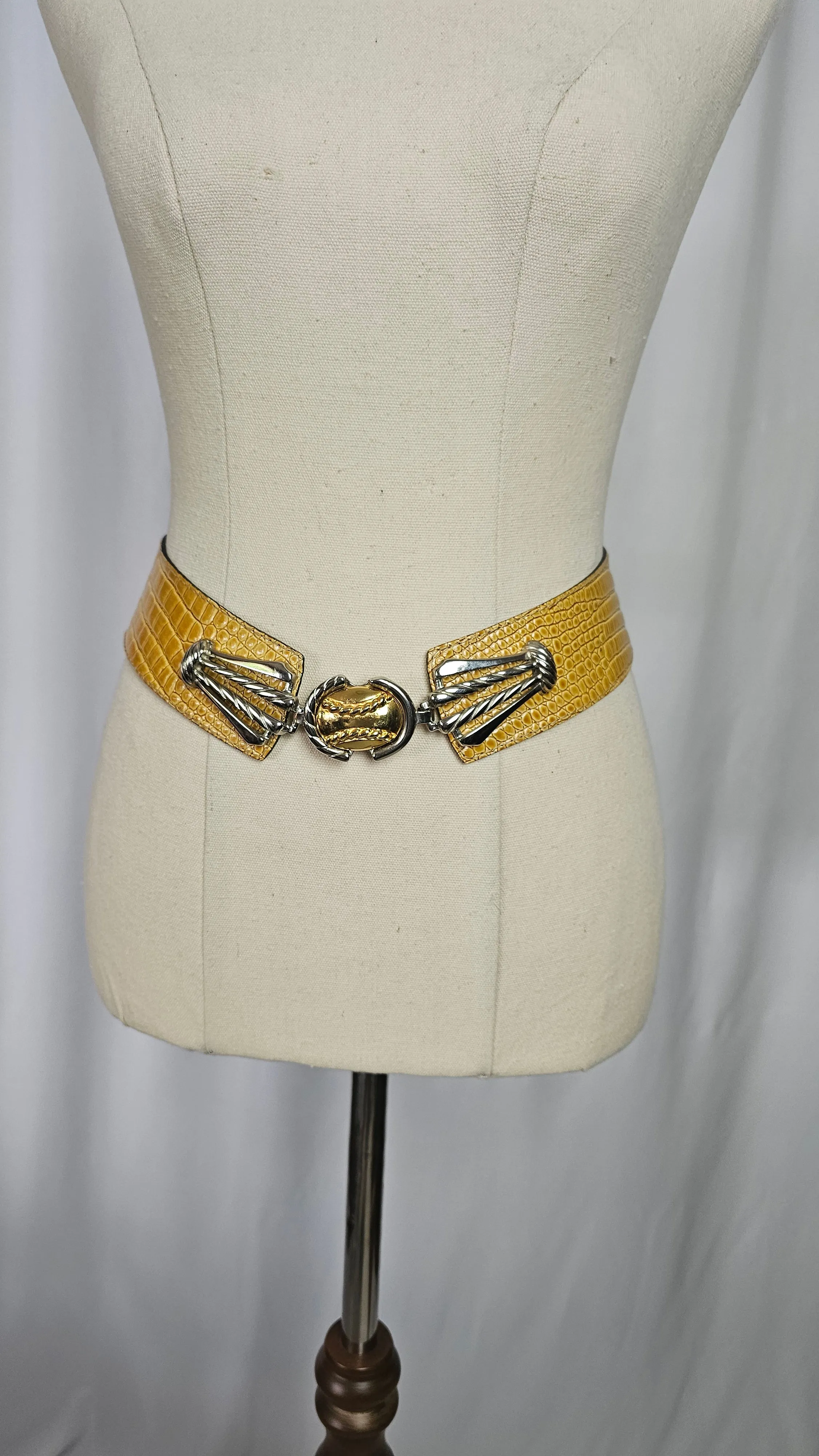 Vintage solid gold & silver buckle croc Embossed belt made in Italy